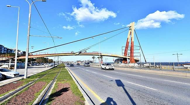 Mustafa Kemal Sahil Bulvarı'nın 300 metrelik bölümünde trafik akışı değişiyor