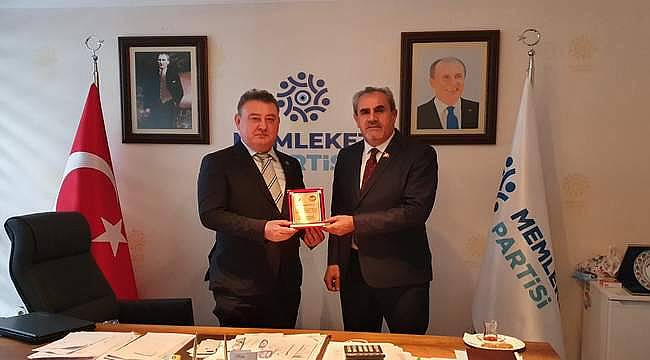 Azerbaycanlılar Derneği'nden Memleket Partisi'ne ziyaret: "Biz aynı milletin fertleriyiz" 