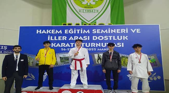 Manisa BBSK Karate Dostluk Turnuvasında Şampiyon Oldu 