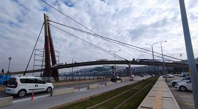 Mustafa Kemal Sahil Bulvarı'nın 300 metrelik bölümünde trafik akışı pazartesi normale dönüyor 