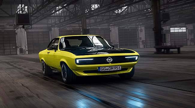 Uluslararası Otomobil Festivali'nde Büyük Ödülün Sahibi Opel Manta GSe ElektroMOD! 