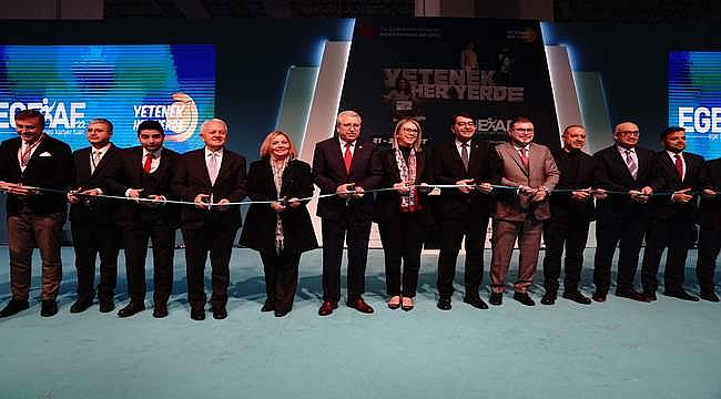 Avrupa'nın en büyük "kariyer fuarı" açıldı