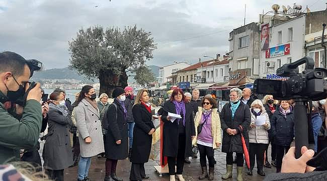 Foça Kent Konseyi Kadın Meclisi'nden 8 Mart kutlaması