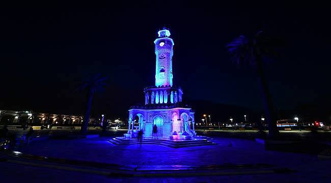 İzmir Saat Kulesi her perşembe maviye bürünecek 