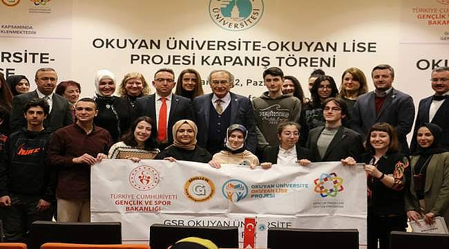 Prof. Dr. Nevzat Tarhan: "Duygusal olarak zeki olmak için okumak gerekiyor"