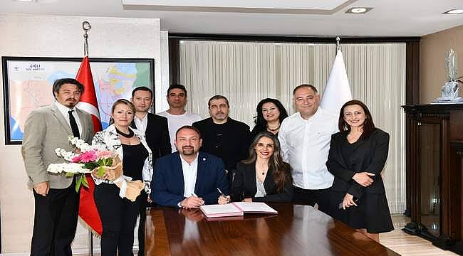 Çiğli Belediye Başkanı Utku Gümrükçü de İzmir Aşkına Platformu'nda