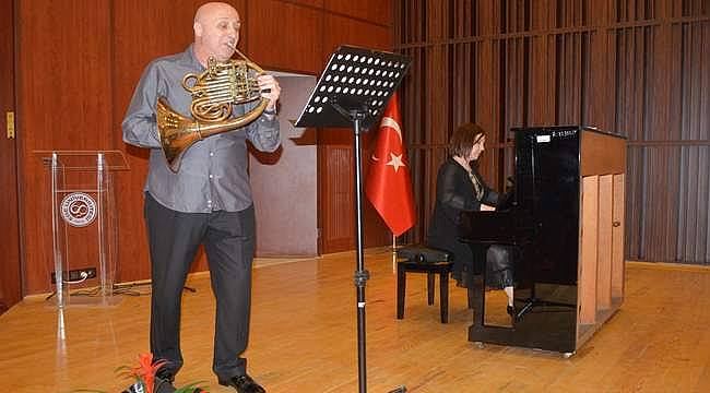 Ege Üniversitesinde "Korno-Piyano Resitali"