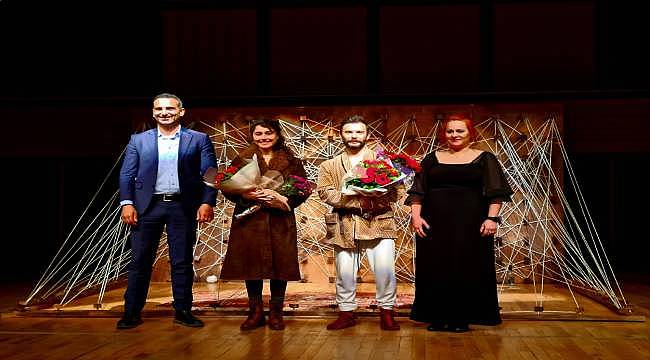 Hülya-Özdemir Nutku Uluslararası İzmir Tiyatro Festivali başladı 