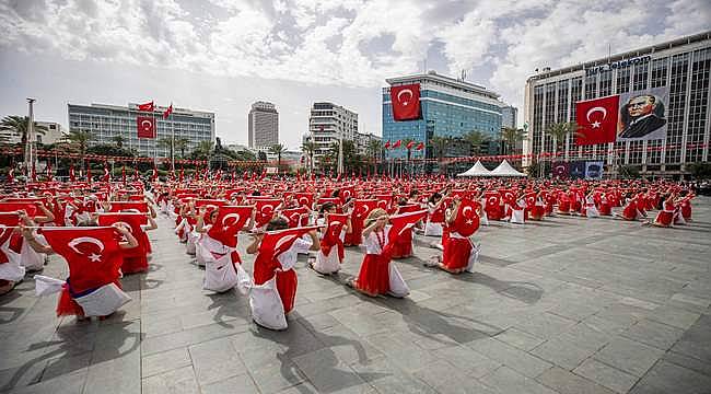İzmir'de 23 Nisan coşkusu