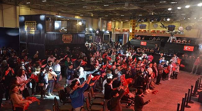 Gençler 19 Mayıs'ta GameX'e Koştu