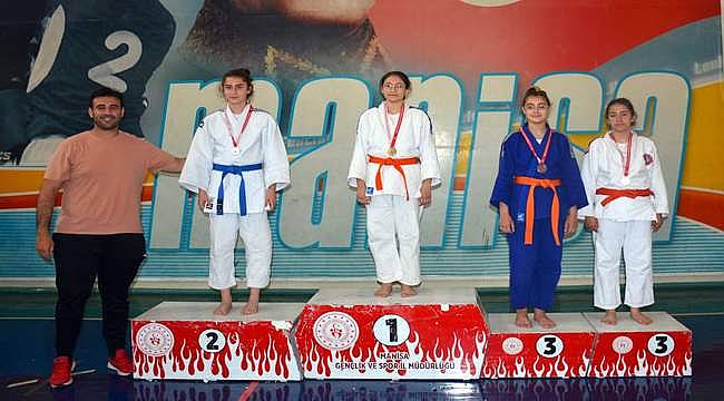 Manisa BBSK'lı Judoculardan 18 Madalya 