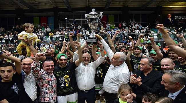 Manisa'da çifte bayram! Manisa BBSK, ING Basketbol Süper Ligi'ne yükseldi!