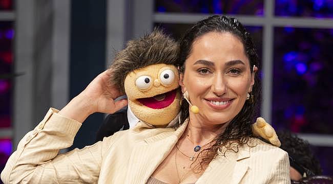 Masumlar Apartmanı'nın Esra'sı Dayı Şov'a konuk oldu