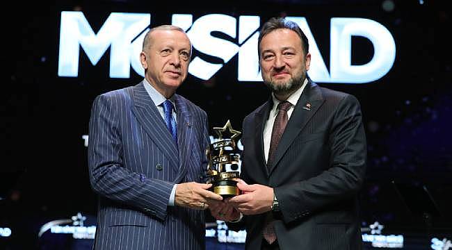 "MÜSİAD Türkiye'nin Gücü Özel Ödülü" Cumhurbaşkanı Erdoğan'a verildi 