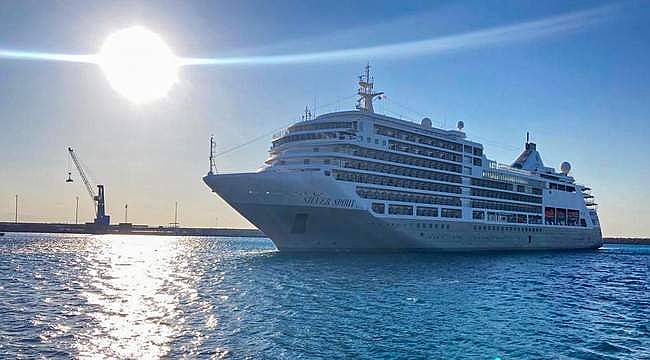 QTerminals Antalya Limanı, Rodos'tan gelen lüks yolcu gemisi SILVER SPIRIT'i ağırladı 