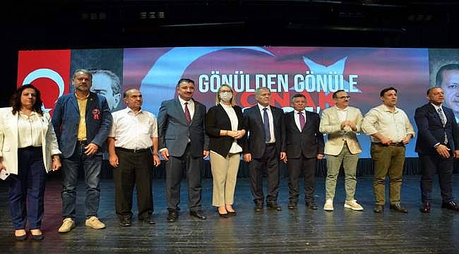 AK Parti'nin "Gönülden Gönüle 2023'e" buluşmaları Konak'tan start verdi