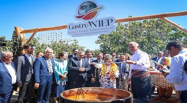 Gaziantep'te gastronomi şöleni görkemli bir açılışla başladı