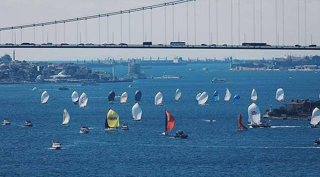 İstanbul Boğazı'nda Yelken Şöleni