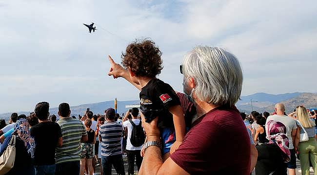 İzmir Airshow muhteşem havacılık gösterilerine sahne olacak
