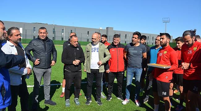 Aliağaspor'un eski futbolcularından Aliağa halkına çağrı 