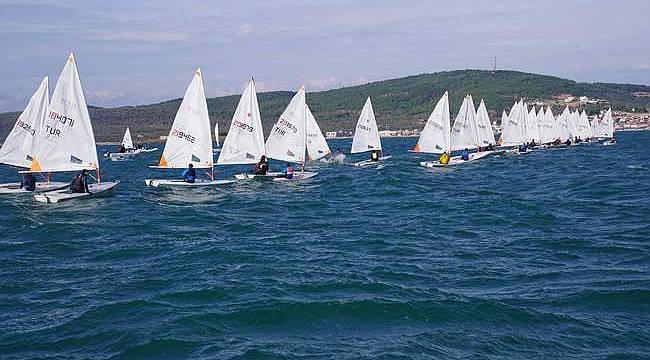 Ayvalık'ta yelkenler fora: TYF Yelken Ligi ILCA 1. ayak yarışları başladı! 