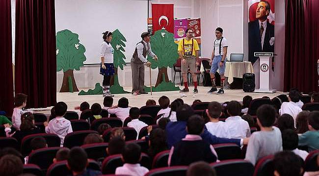 Çocuklara tiyatro ile çevre bilinci aşılanıyor