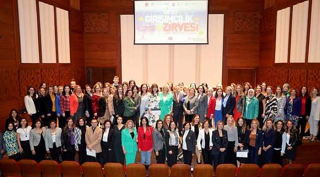 GİFED Girişimcilik Zirvesi'nde kadınlar öykülerini anlattı
