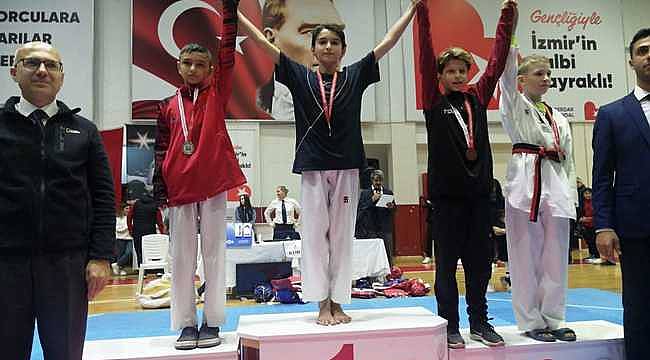 İzmir'de "sporun lokomotifi" Bayraklı