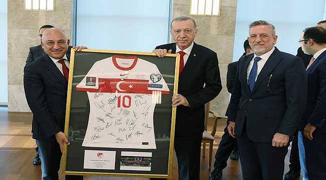 "Şut ve Gol: Türk Futbol Tarihi Sergisi", Cumhurbaşkanı Erdoğan tarafından açıldı