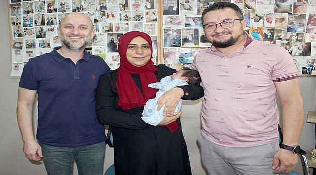 Yirmi Yıllık Bebek Özlemi Tüp Bebekle Sona Erdi