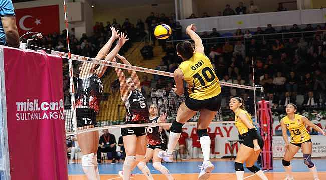 VakıfBank'tan üst üste 6'ncı galibiyet 