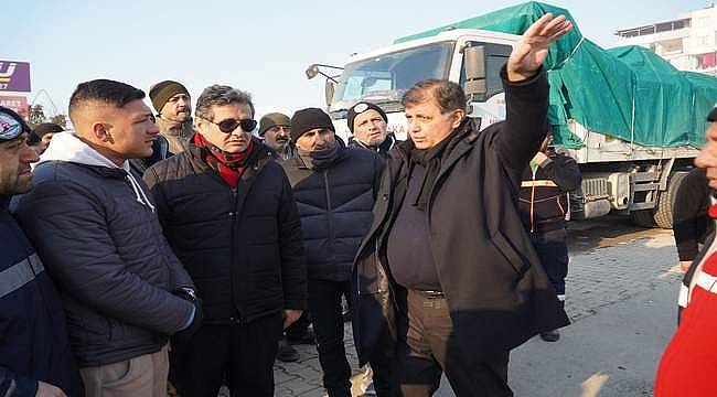 Cemil Tugay deprem bölgesinde: "Barınma, beslenme ve tuvalet sorunu var"