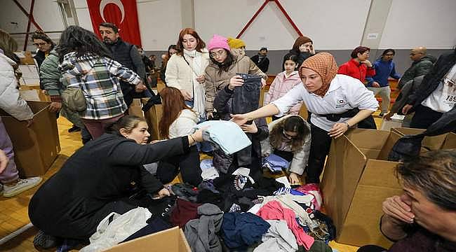 Gaziemir'den depremzedelere büyük destek 