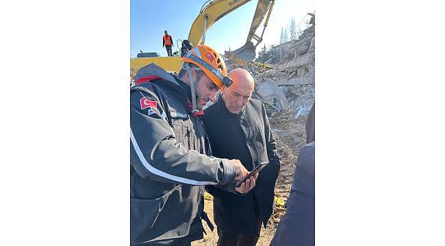 İzmir'den afet bölgesine giden yardımlar her geçen gün büyüyor