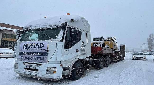 MÜSİAD'dan afet bölgesine iş makinesi ve temel ihtiyaç maddesi yardımı