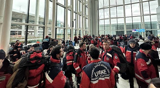 Yardım uçakları ve ekipler İGA İstanbul Havalimanı'ndan yola çıktı