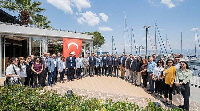 CHP İzmir İl Başkanı Şenol Aslanoğlu: İzmir'de çalınan tek bir oy yok!