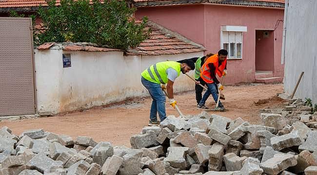 Kemalpaşa'da içme suyu ve kanal hatları yenilendi 