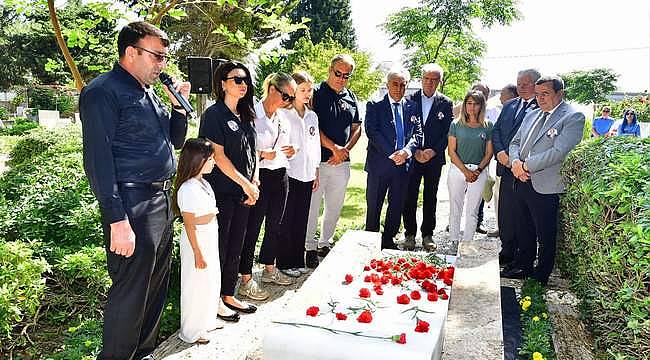 Ahmet Piriştina vefatının 19. yılında mezarı başında anıldı 