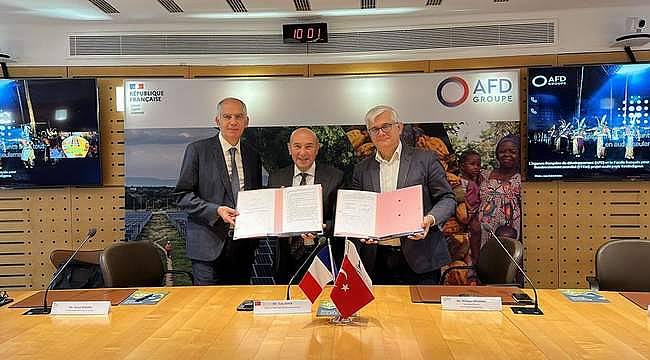 Soyer'den Paris'te tarihi imza: AFD İzmir'in kentsel altyapı projelerini destekleyecek
