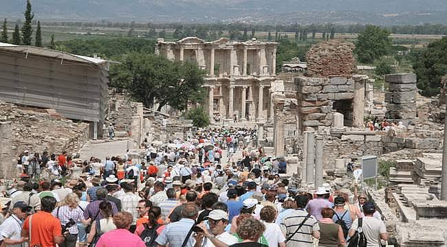Türk Telekom, Rami Kütüphanesi'nden Efes Antik Kenti'ne ören yerleri ve müzeleri dijitalleştiriyor 