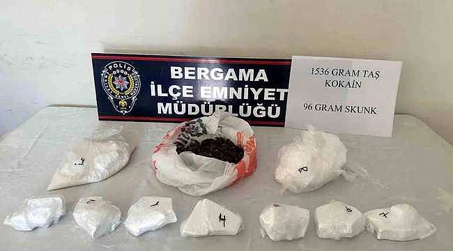 Bergama Polisinden Uyuşturucu Tacirlerine Kokain Operasyonu