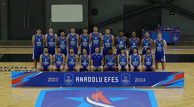 Anadolu Efes, yeni sezon öncesinde kamera karşısına geçti 