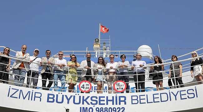 Büyükelçi'den Başkan Soyer'in elektrikli yolcu gemisi projesine destek 