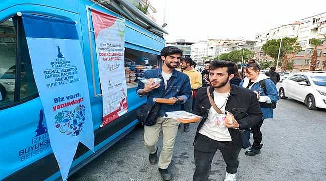 Büyükşehir, üniversite öğrencilerine sıcak yemek desteğini bu yıl da sürdürüyor