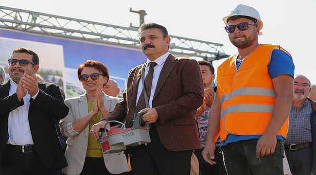 Çandarlı'da inşa edilecek düğün salonunun temeli atıldı