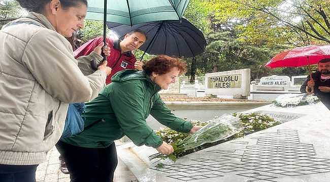 Seyfi Dursunoğlu doğum gününde kabri başında anıldı