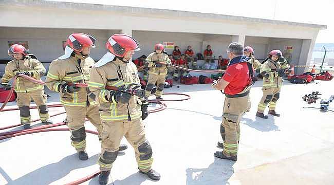 Tüpraş, İzmir Rafinerisi'nde uluslararası sertifikalı yangın eğitimleri düzenliyor 