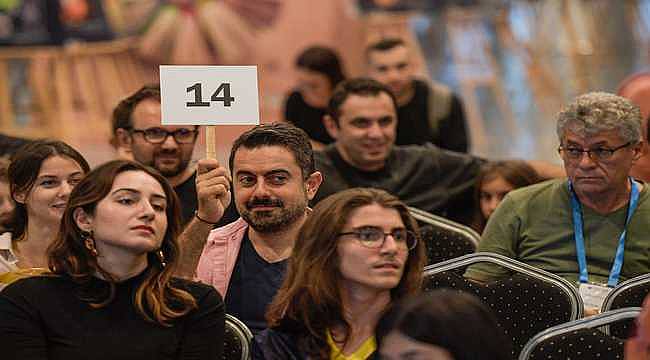 İZKİTAP'ta ilk kitap müzayedesi yapıldı