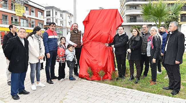 Başkan Gümrükçü Balatçık'ta Parkı Açtı Öğrenci Yurdunun Müjdesini Verdi 